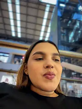 Chat XXX en directo de Colibri_xxx