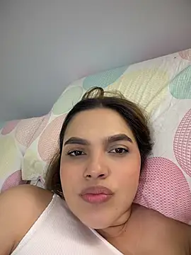 Colibri_xxx Chat XXX in diretta