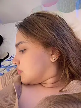 XXX chat uživo modela Colibri_xxx