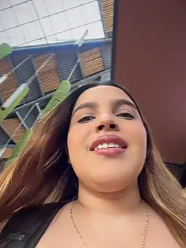 Colibri_xxx Chat XXX in diretta