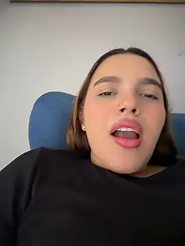 Colibri_xxx: вебкам-шоу