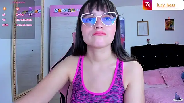 Chat XXX en directo de Lucyy-hess
