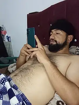 sabor_Latino_bdsm: διαδικτυακό σόου στην κάμερα