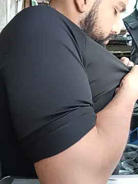 Submissive_bear_BDSM: διαδικτυακό σόου στην κάμερα