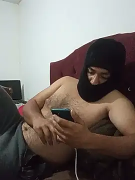 Submissive_bear_BDSM webkamerás műsora