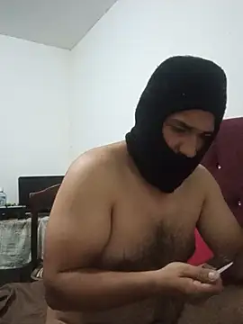 Submissive_bear_BDSM Webcam Show