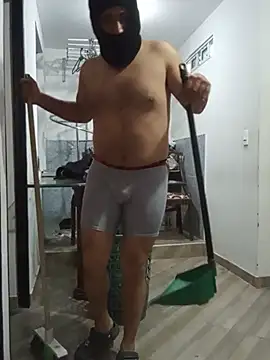 Submissive_bear_BDSM Webcam show