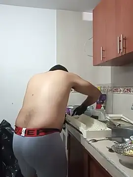 Submissive_bear_BDSM Webcam-Show