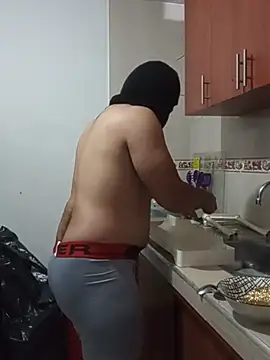 Submissive_bear_BDSM Шоу с уебкамера