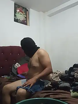 Submissive_bear_BDSM webcam show