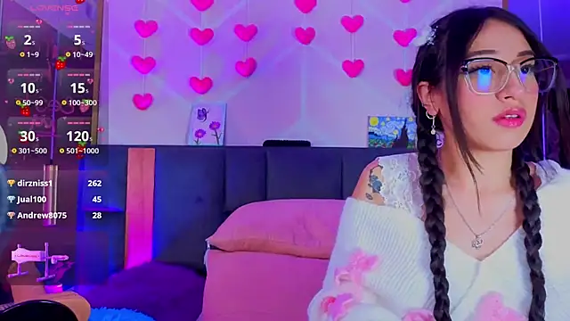 MadyJackson's Live XXX Chat