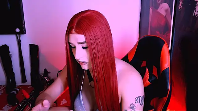 bubble_red's Webcam Show
