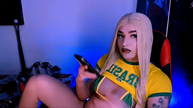 bubble_red's Webcam Show