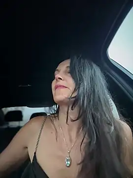 -OLYA-'s Live XXX Chat