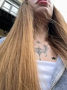 babydolll Show in webcam