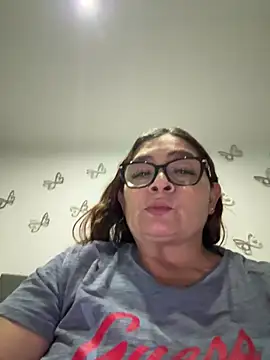 חדר צ'אט בשידור חי של ANTONELLA_VIOLETA_