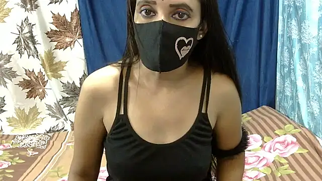 Chat +18 de Only-Priya ao vivo