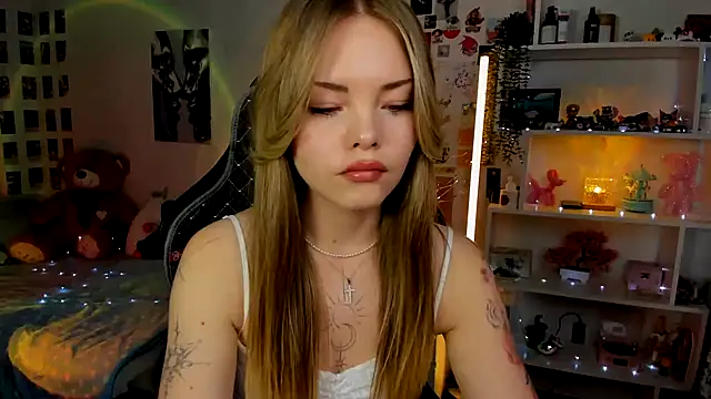 AkiraKatsun Live XXX chat