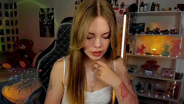 AkiraKatsu Chat XXX live