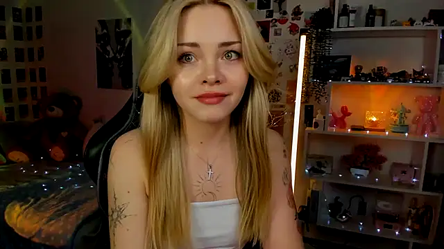 AkiraKatsu webcam show