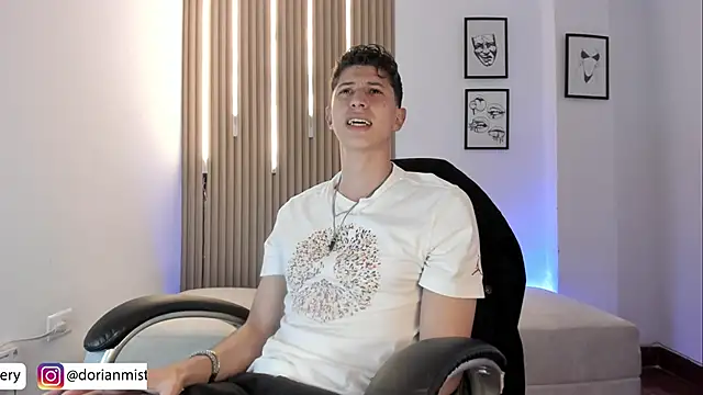Dorianmistery2322_'s Live XXX Chat