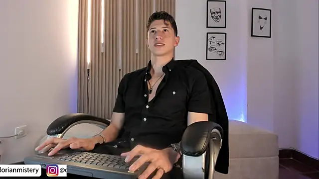 XXX chat uživo modela Dorianmistery2322_