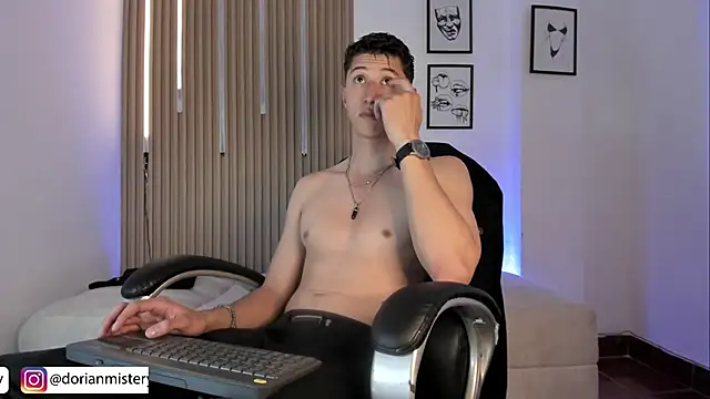 Dorianmistery2322_ webcam show