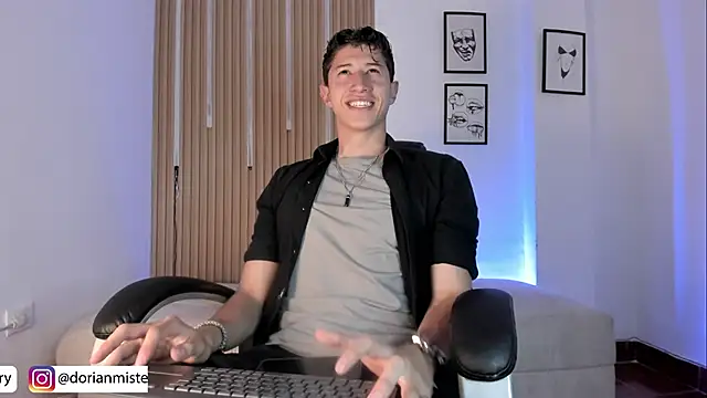 Dorianmistery2322_ Show Webcam