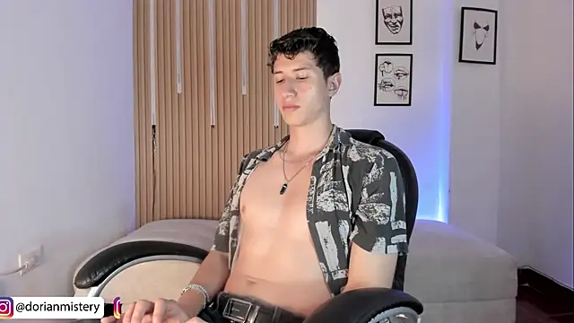 Chat XXX en directo de Dorianmistery2322_