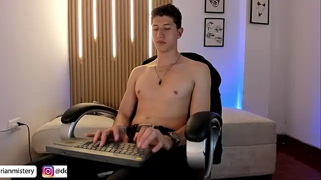 XXX chat uživo modela Dorianmistery2322_