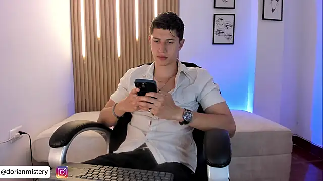 Dorianmistery2322_ Pertunjukan Webcam