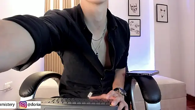 Dorianmistery2322_ Pertunjukan Webcam