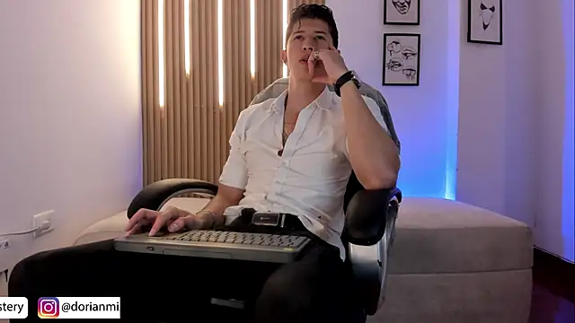 แชท XXX สดของ Dorianmistery2322_
