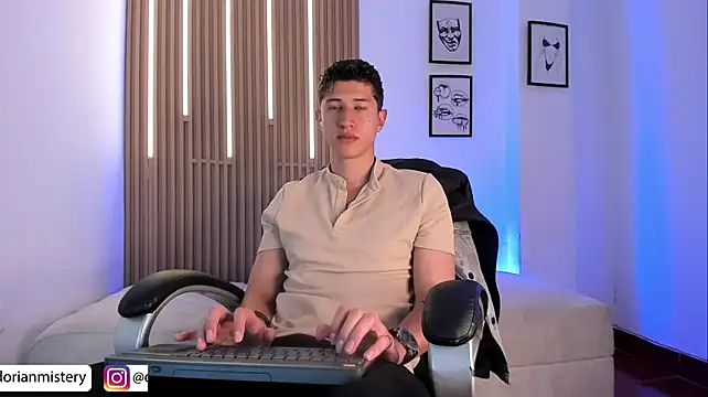 Dorianmistery2322_ Pertunjukan Webcam