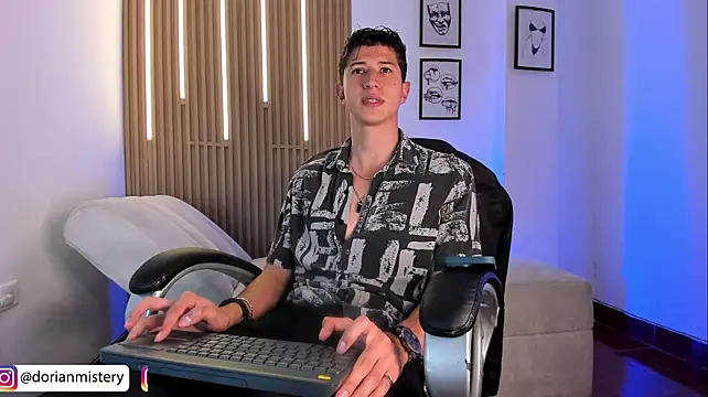 Dorianmistery2322_'s Live XXX Chat