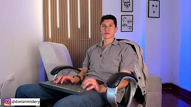 Živý XXX chat Dorianmistery2322_