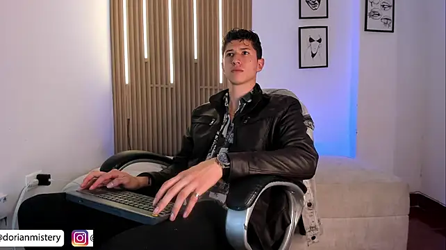 Dorianmistery2322_ Webcam show