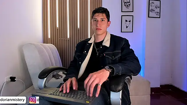 Dorianmistery2322_ webcam show