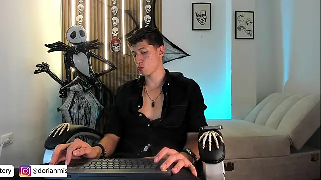 Živý XXX chat Dorianmistery2322_