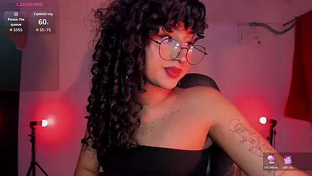 Heka_Prudence's Webcam Show