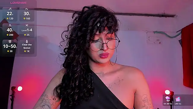 Heka_Prudence Show in webcam