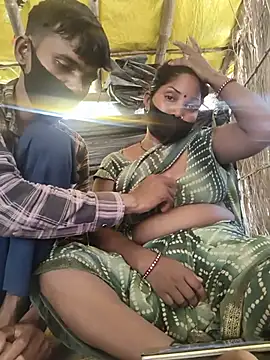 Webkamerová show Indiandesicouple155