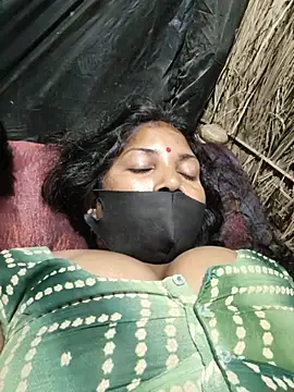 Desi77 webcam show