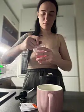 Show modela mc-Barbaraa na web-kameri