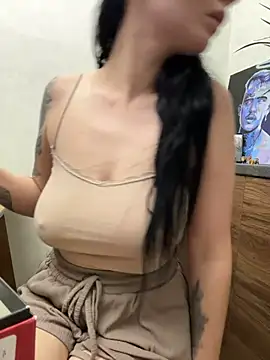 Show modela mc-Barbaraa na web-kameri