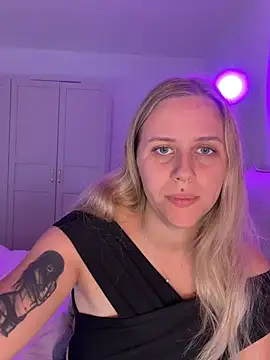 lunawolf21 Webcamshow