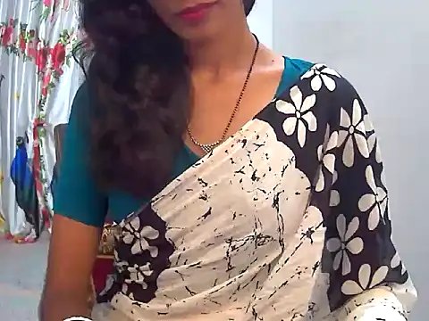 sexy_janu25's Webcam Show