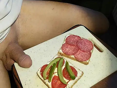 MyMouthIsYourShoe Webcam-Show