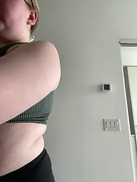 lexie_lilacs' Webcam Show