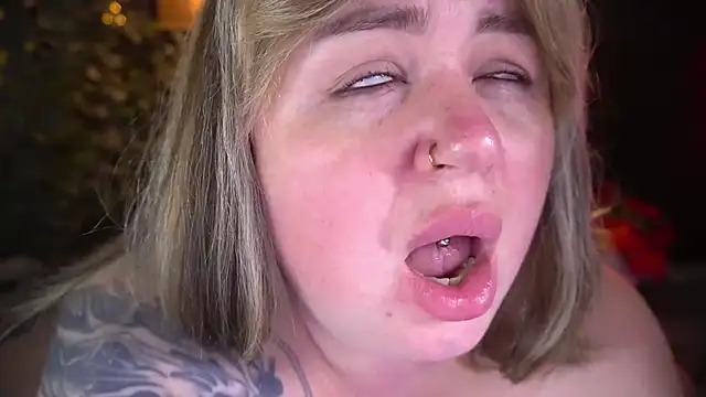 Вебкам-шоу ZaraReignn